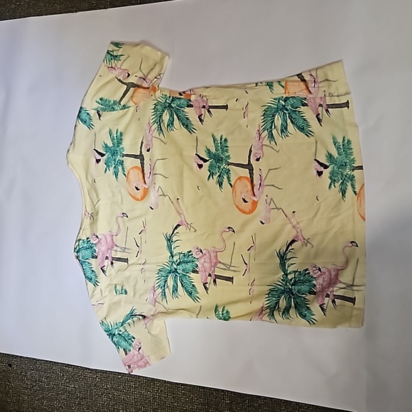 Flamingo pattern t shirt - Picture 2 of 3